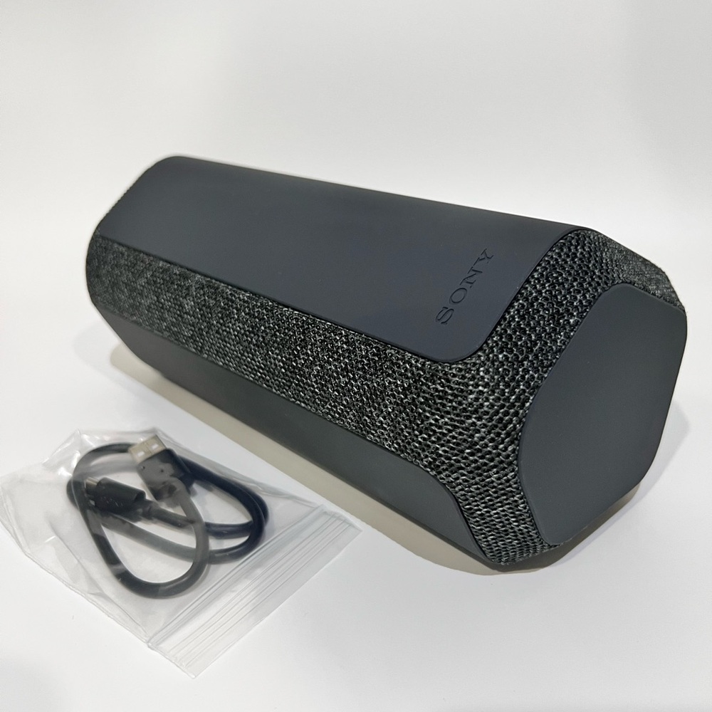 Sony - XE300 Portable Waterproof and Dustproof Bluetooth Speaker - Black